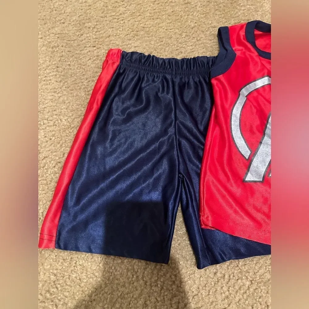 Marvel Avengers 2 Piece Outfit (Shorts & Tank-Top) Size 5